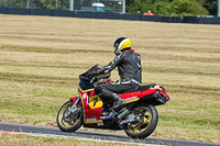 cadwell-park;cadwell-park-photographs;cadwell-trackday-photographs;enduro-digital-images;event-digital-images;eventdigitalimages;peter-wileman-photography;racing-digital-images;trackday-digital-images;trackday-photos